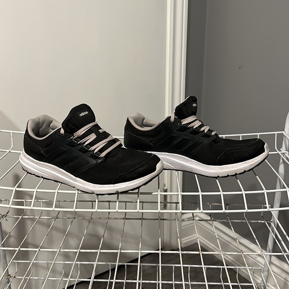 Adidas Cloudfoam Runners / Sneakers - Picture 3 of 5